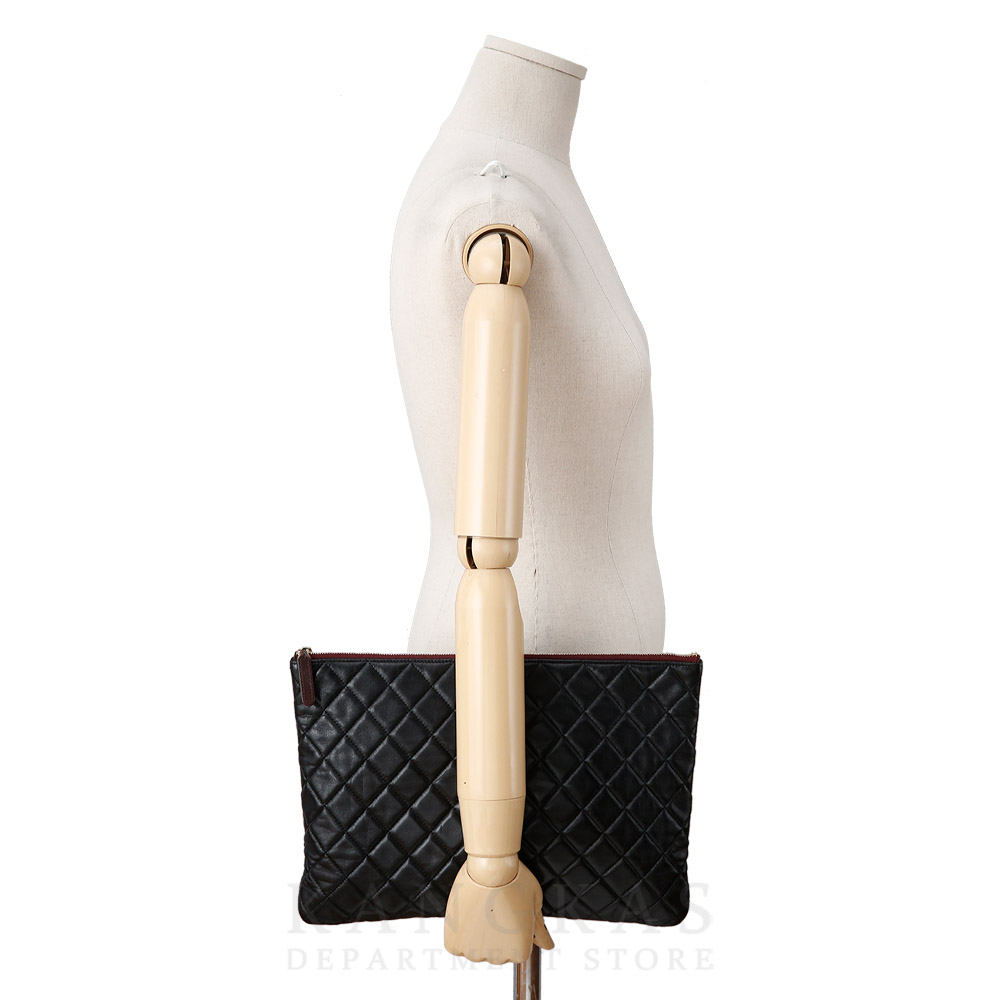 CHANEL(USED)샤넬 클래식 램스킨 클러치 라지
