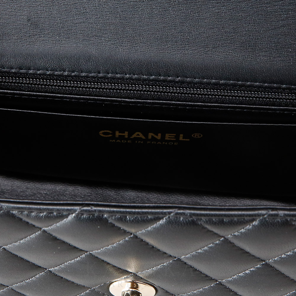 CHANEL(USED)샤넬 램스킨 클래식 뉴미니 탑핸들