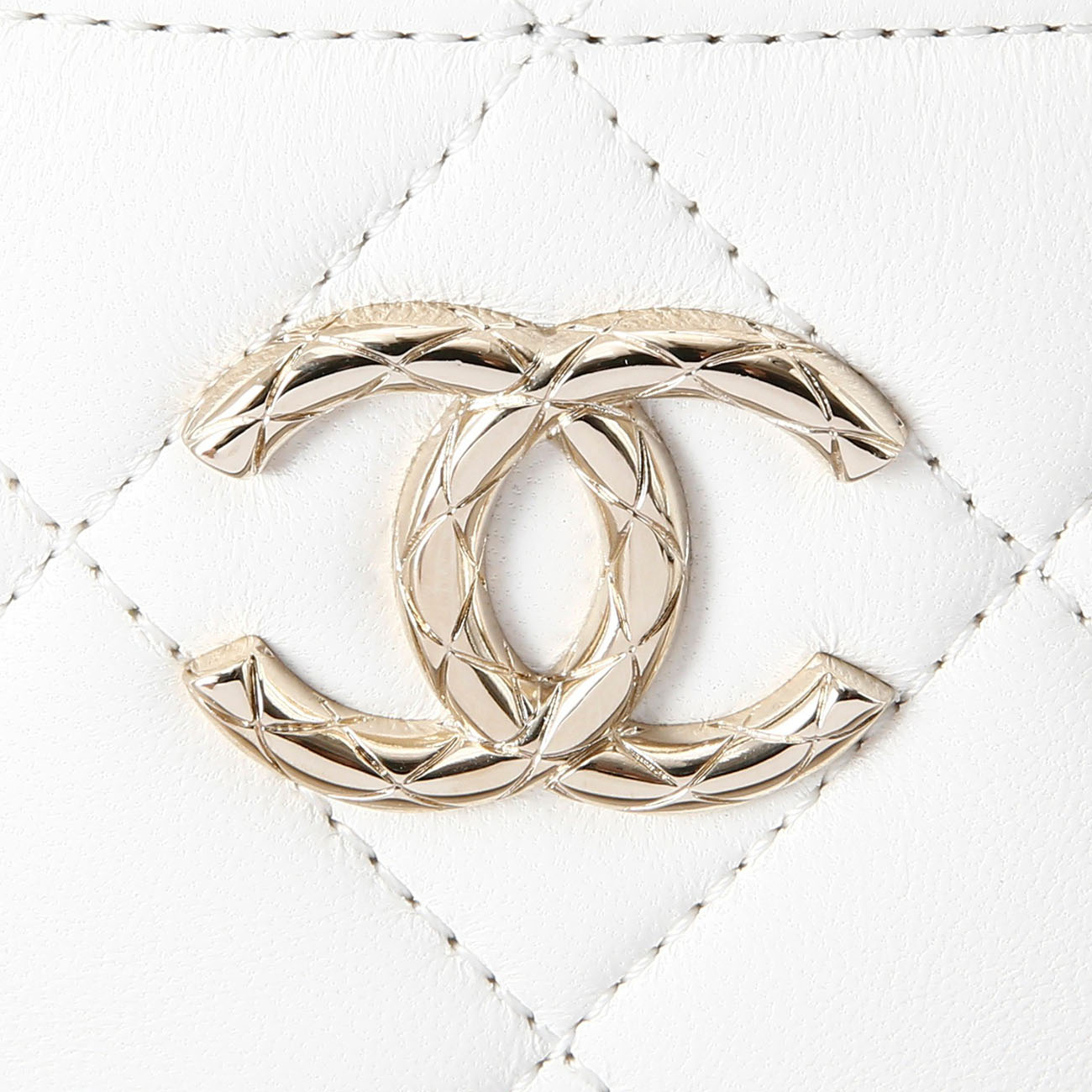 CHANEL(USED)샤넬 시즌 램스킨 베니티 화이트