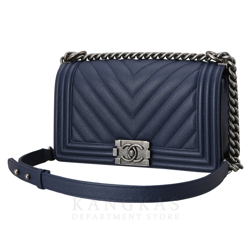 CHANEL(USED)샤넬 캐비어 쉐브론 보이샤넬 미듐