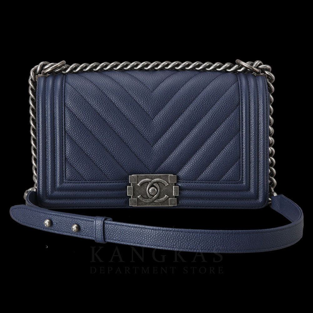 CHANEL(USED)샤넬 캐비어 쉐브론 보이샤넬 미듐