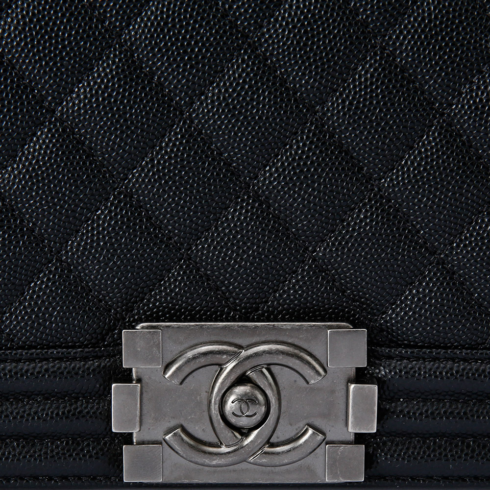CHANEL(USED)샤넬 캐비어 보이샤넬 미듐
