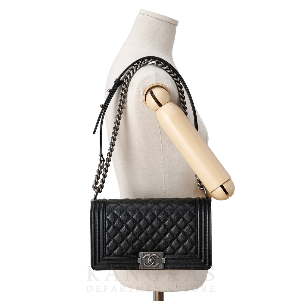 CHANEL(USED)샤넬 캐비어 보이샤넬 미듐