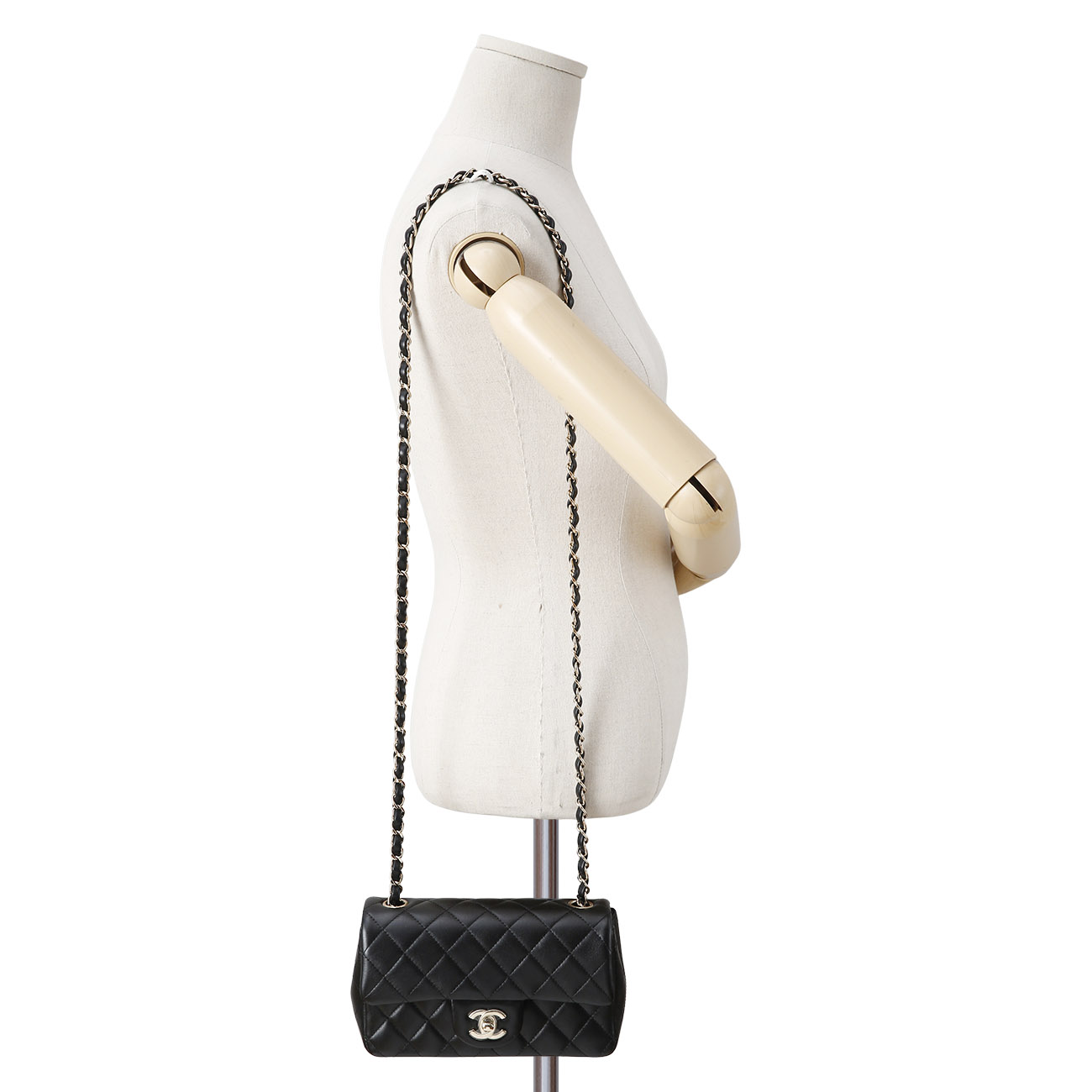 CHANEL(USED)샤넬 램스킨 클래식 뉴미니