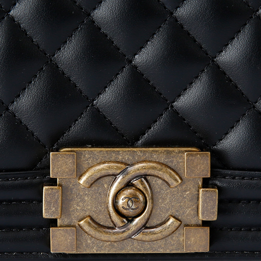 CHANEL(USED)샤넬 보이샤넬 램스킨 미듐