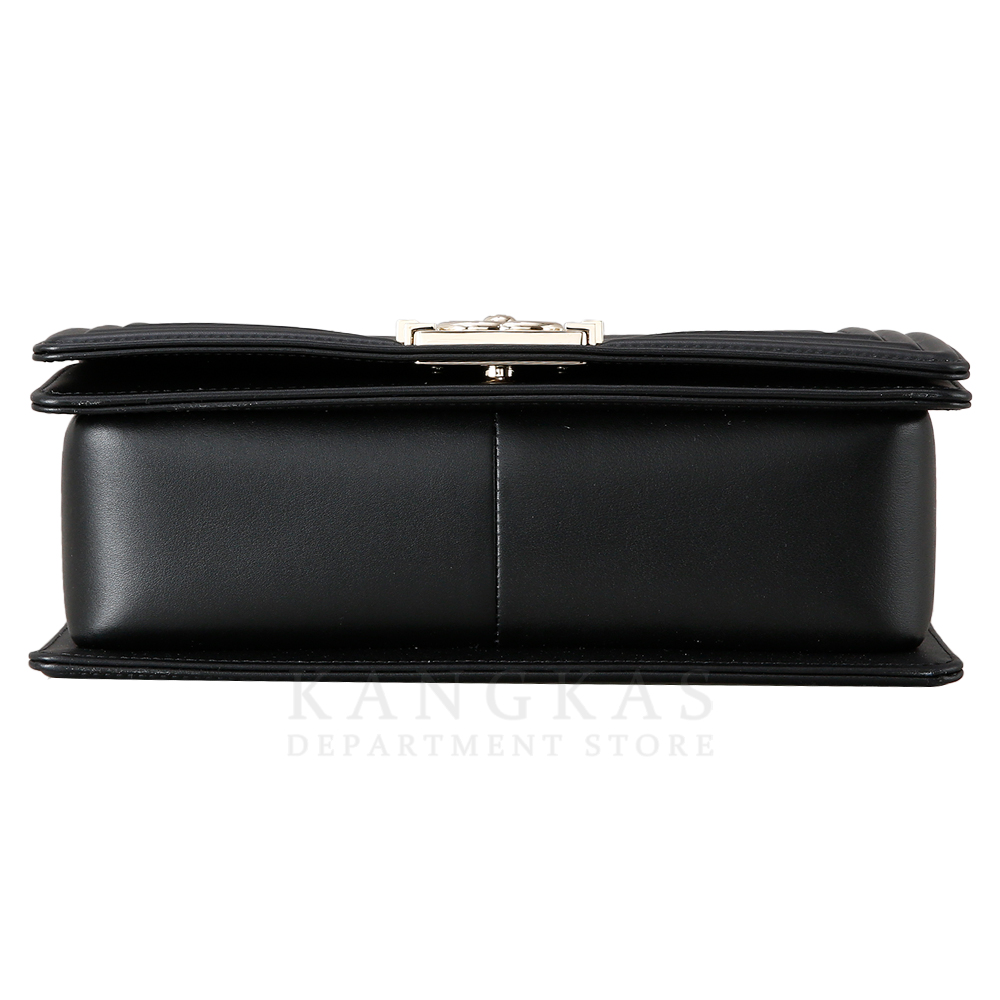 CHANEL(USED)샤넬 A67086 보이샤넬 캐비어 미듐
