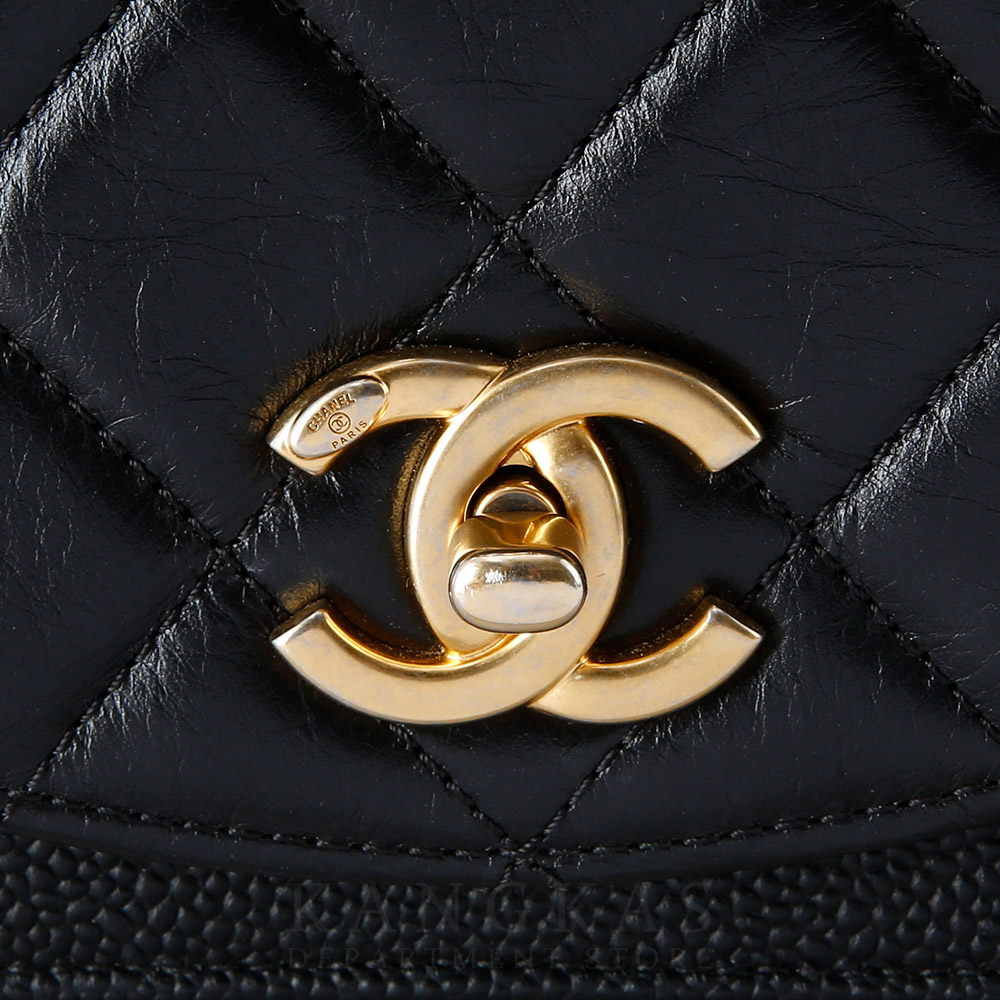 CHANEL(USED)샤넬 시즌 체인 플랩백 블랙