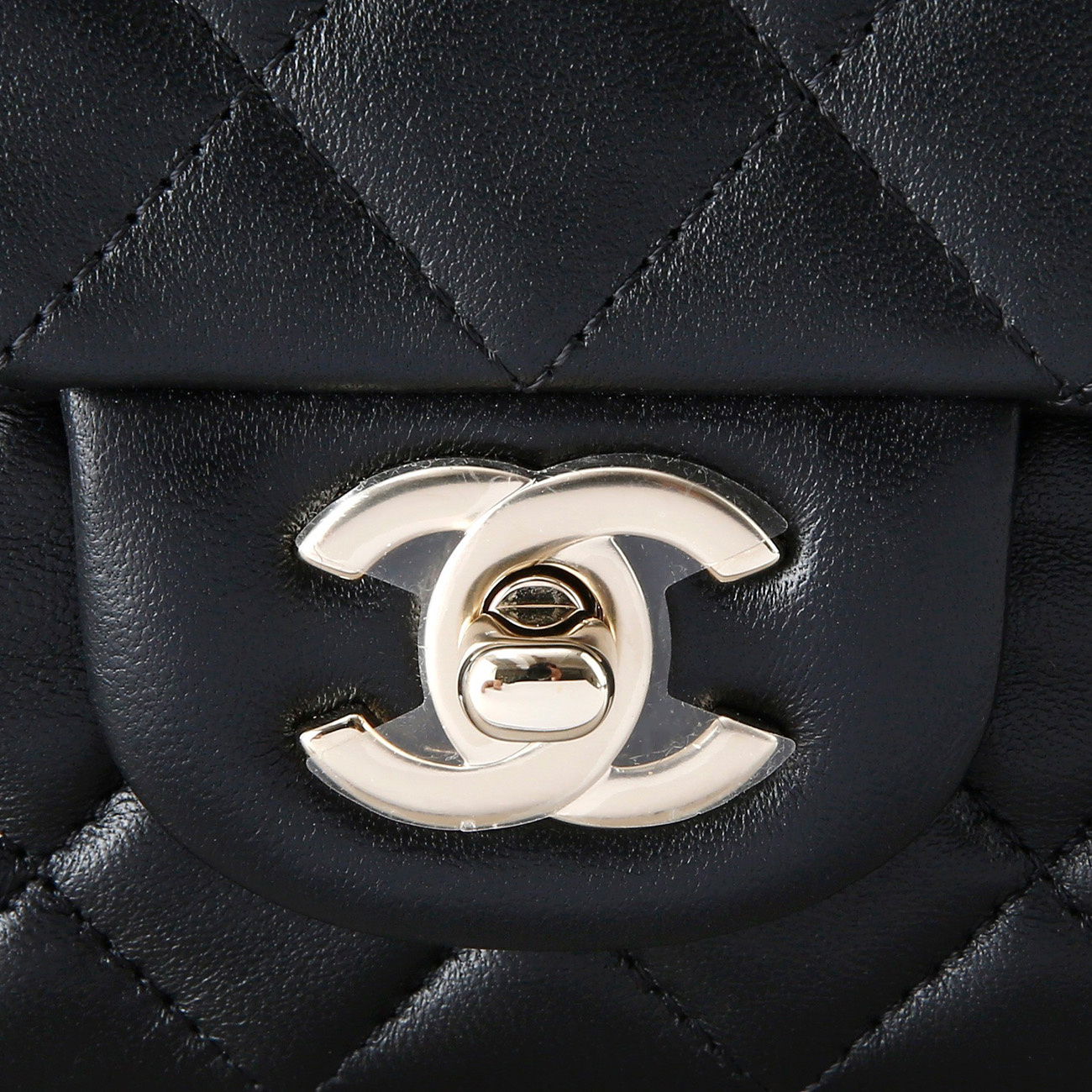 CHANEL(USED)샤넬 램스킨 클래식 뉴미니