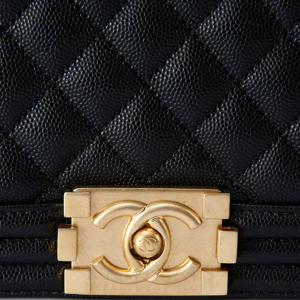CHANEL(USED)샤넬 캐비어 보이샤넬 미듐 플랩백