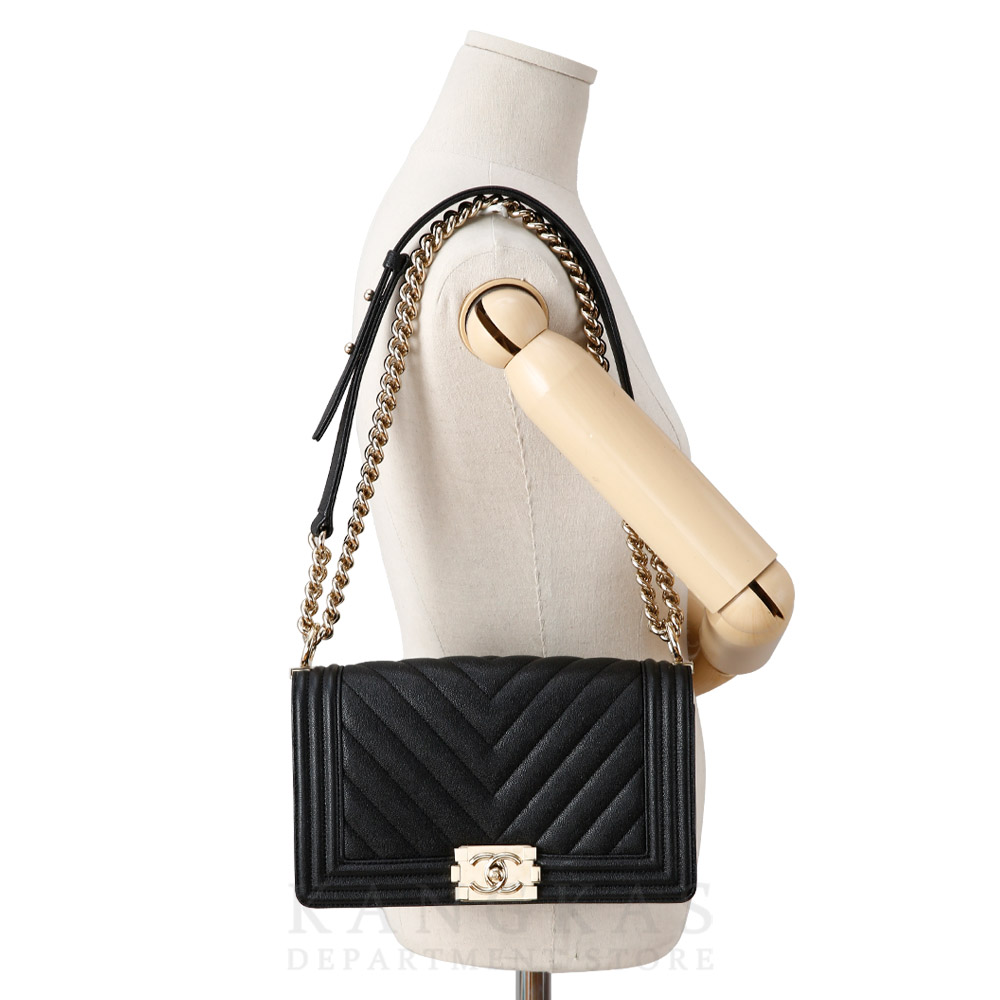 CHANEL(USED)샤넬 보이샤넬 미듐 플랩백