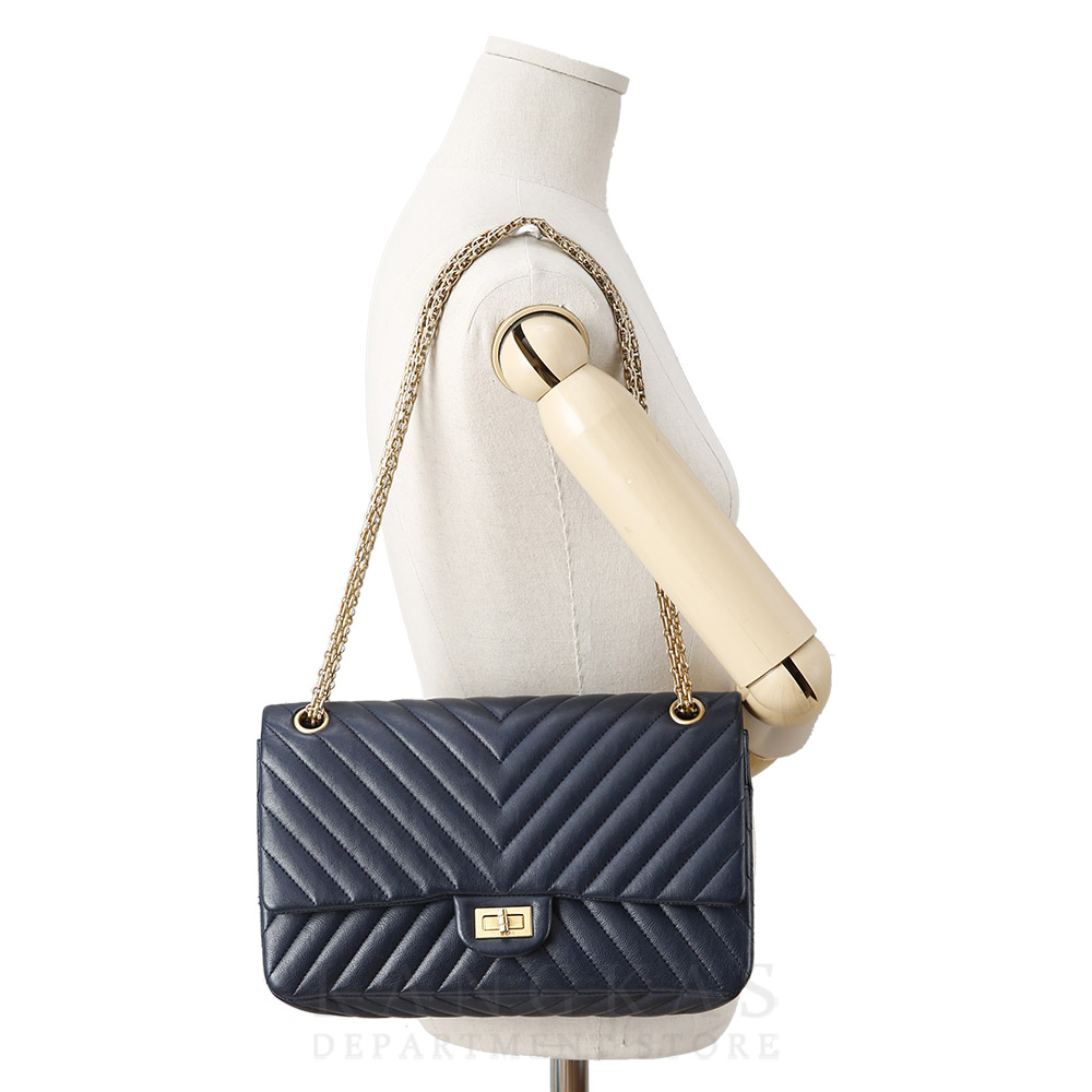 CHANEL(USED)샤넬 쉐브론 빈티지 2.55 플랩 미듐 숄더백