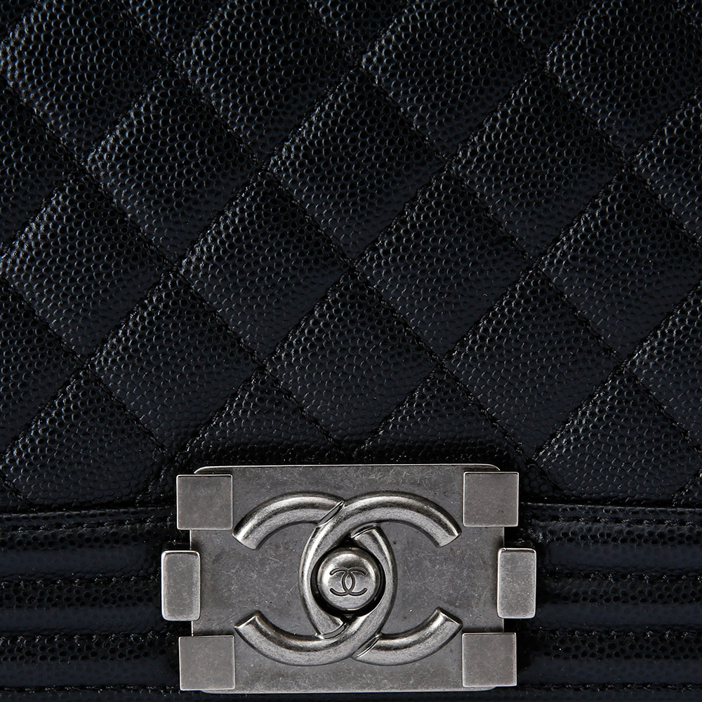 CHANEL(USED)샤넬 보이샤넬 미듐 플랩백