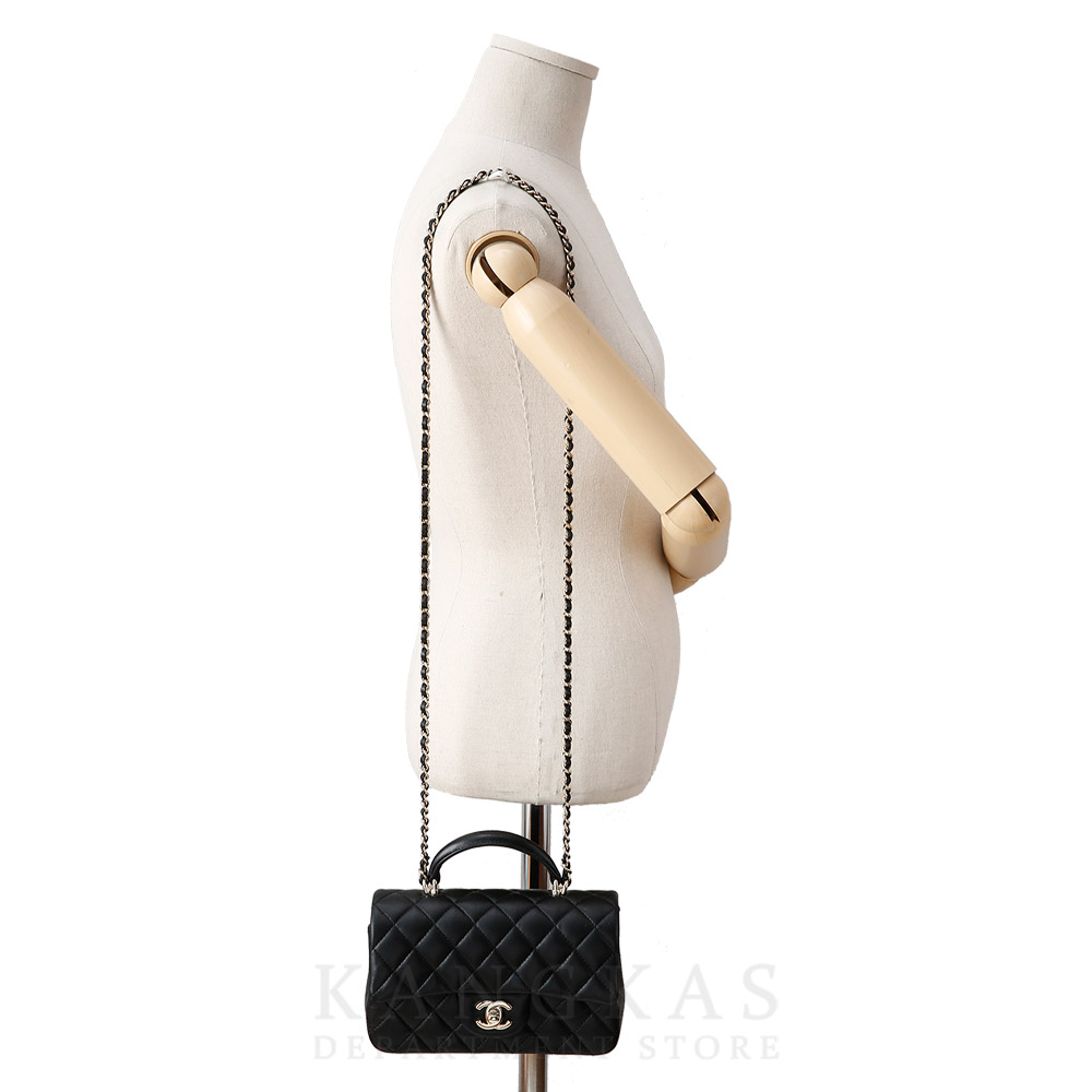 CHANEL(USED)샤넬 클래식 뉴미니 탑핸들