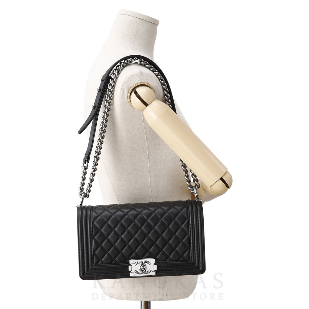 CHANEL(USED)샤넬 A67086 램스킨 보이샤넬 미듐 플랩백