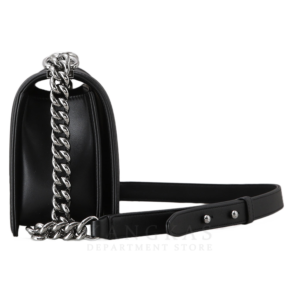 CHANEL(USED)샤넬 A67086 램스킨 보이샤넬 미듐 플랩백