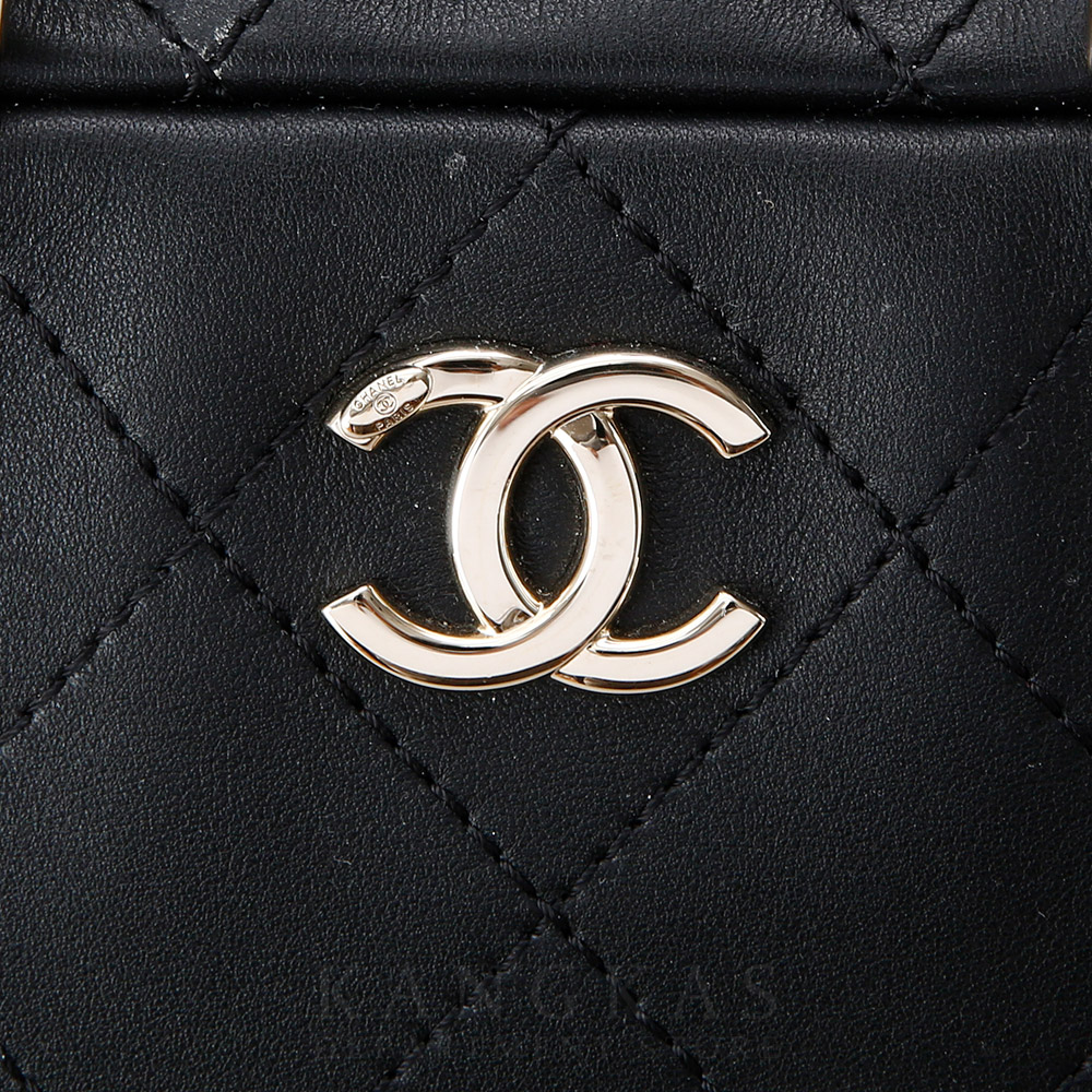 CHANEL(USED)샤넬 시즌 레더 아웃스티치 백