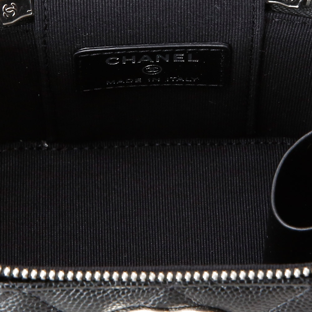 CHANEL(NEW)샤넬 시즌 베니티 미니 블랙 (새상품) NEW PRODUCT