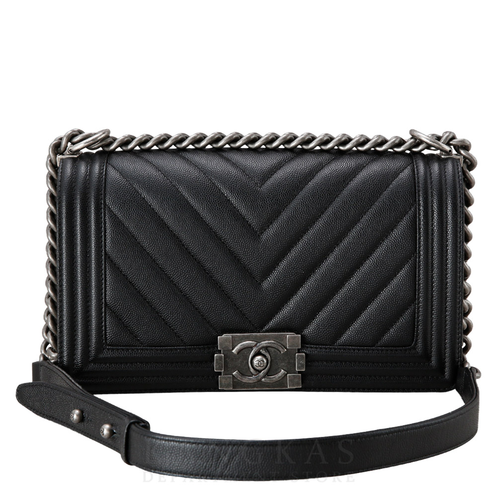 CHANEL(USED)샤넬 캐비어 쉐브론 보이샤넬 미듐