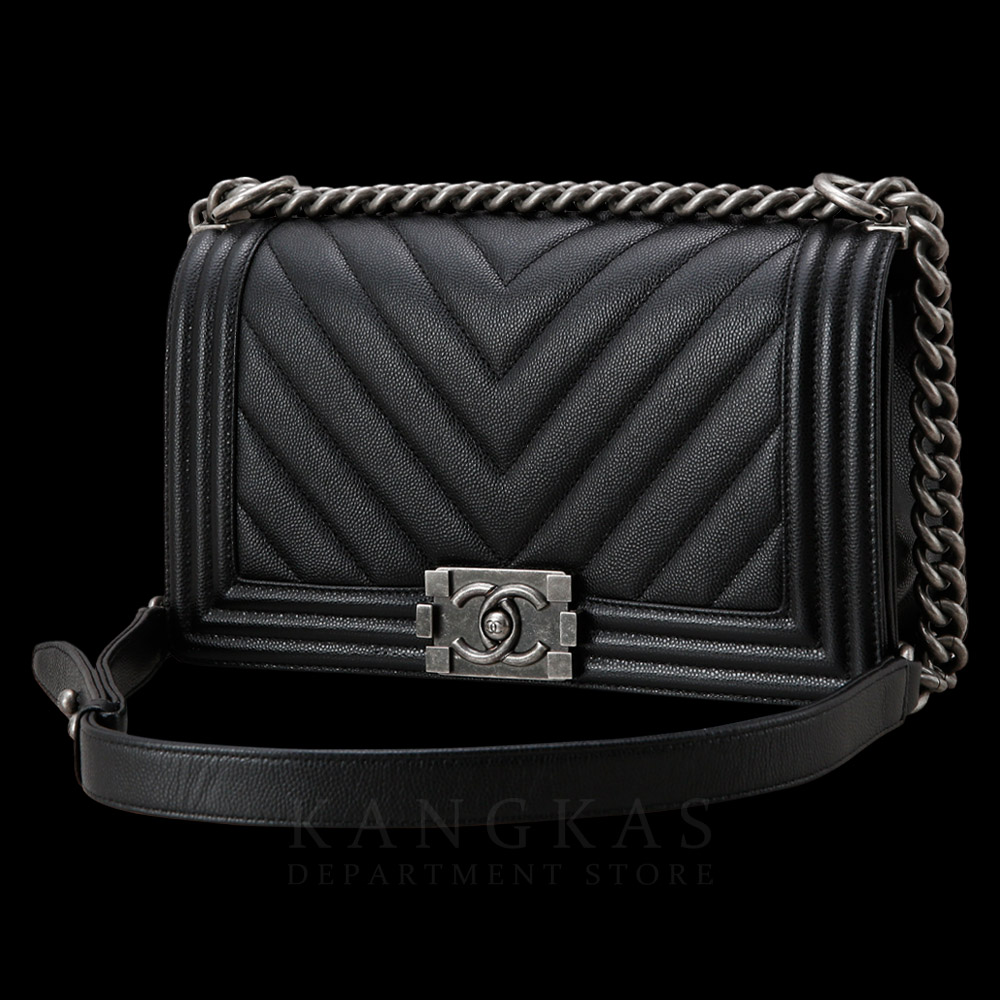 CHANEL(USED)샤넬 캐비어 쉐브론 보이샤넬 미듐