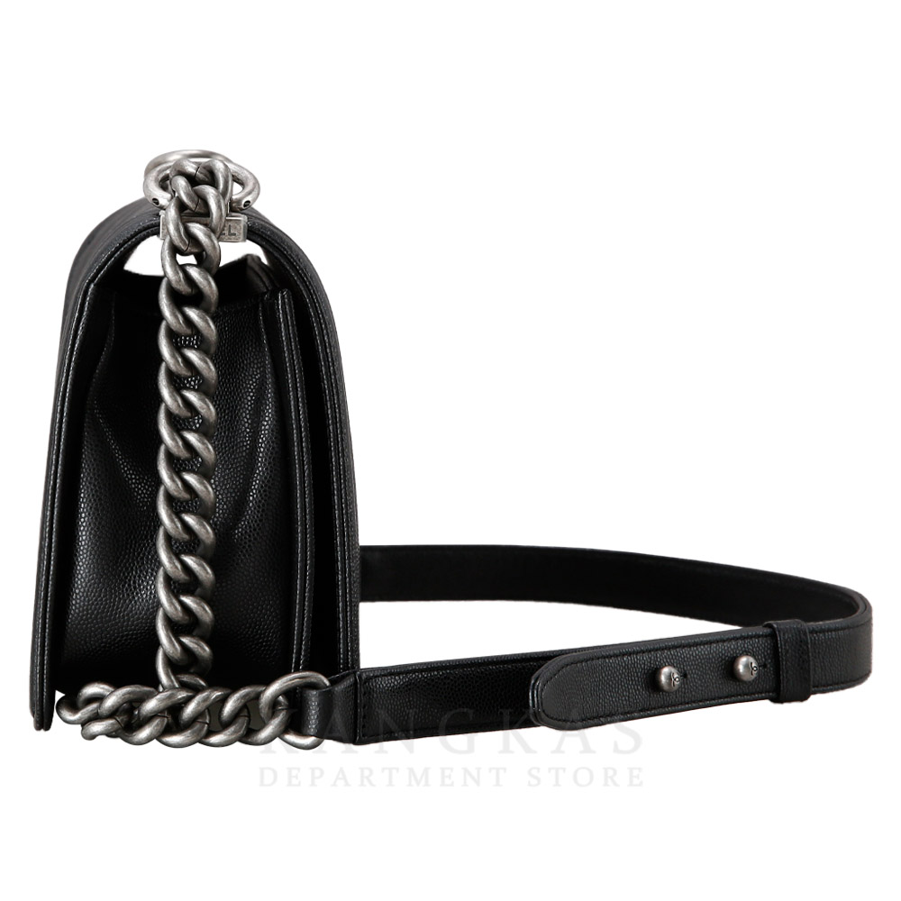 CHANEL(USED)샤넬 캐비어 쉐브론 보이샤넬 미듐