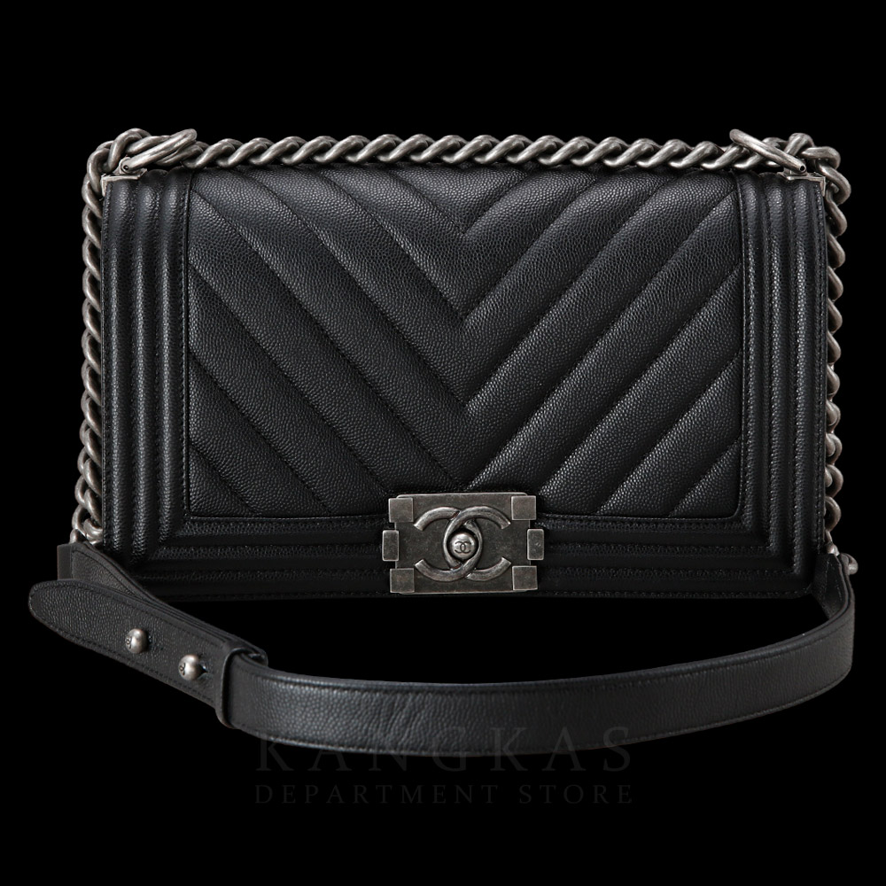 CHANEL(USED)샤넬 캐비어 쉐브론 보이샤넬 미듐