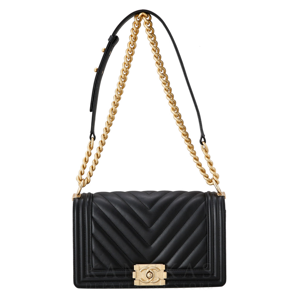 CHANEL(USED)샤넬 쉐브론 보이샤넬 미듐 플랩백
