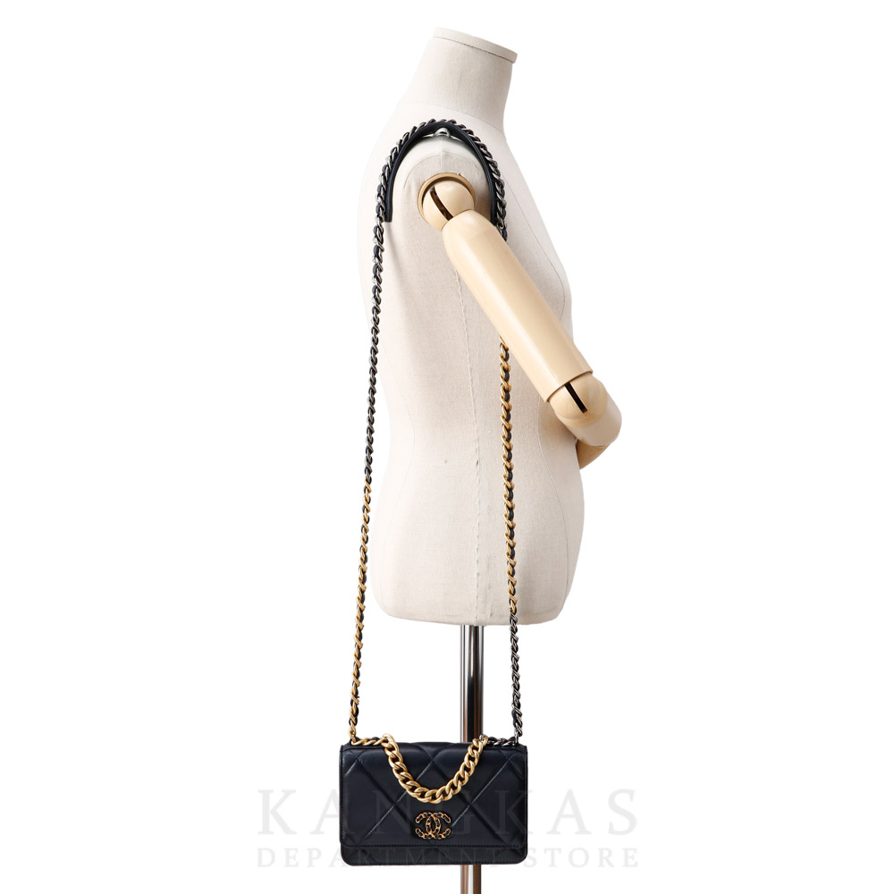 CHANEL(USED)샤넬 19 WOC
