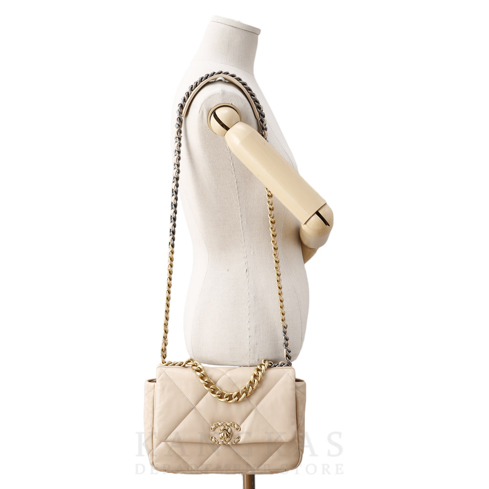 CHANEL(USED)샤넬 19 플랩백