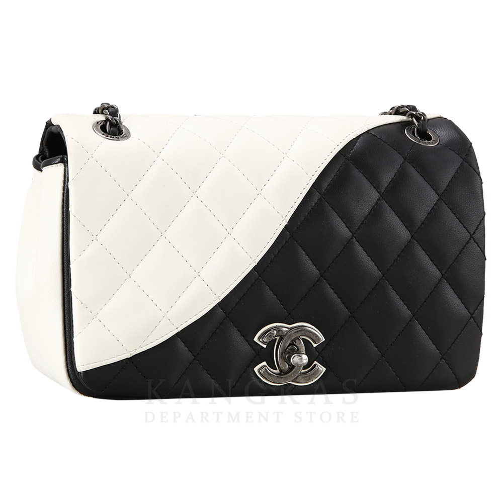 CHANEL(USED)샤넬 CC로고 시즌 체인 플랩백
