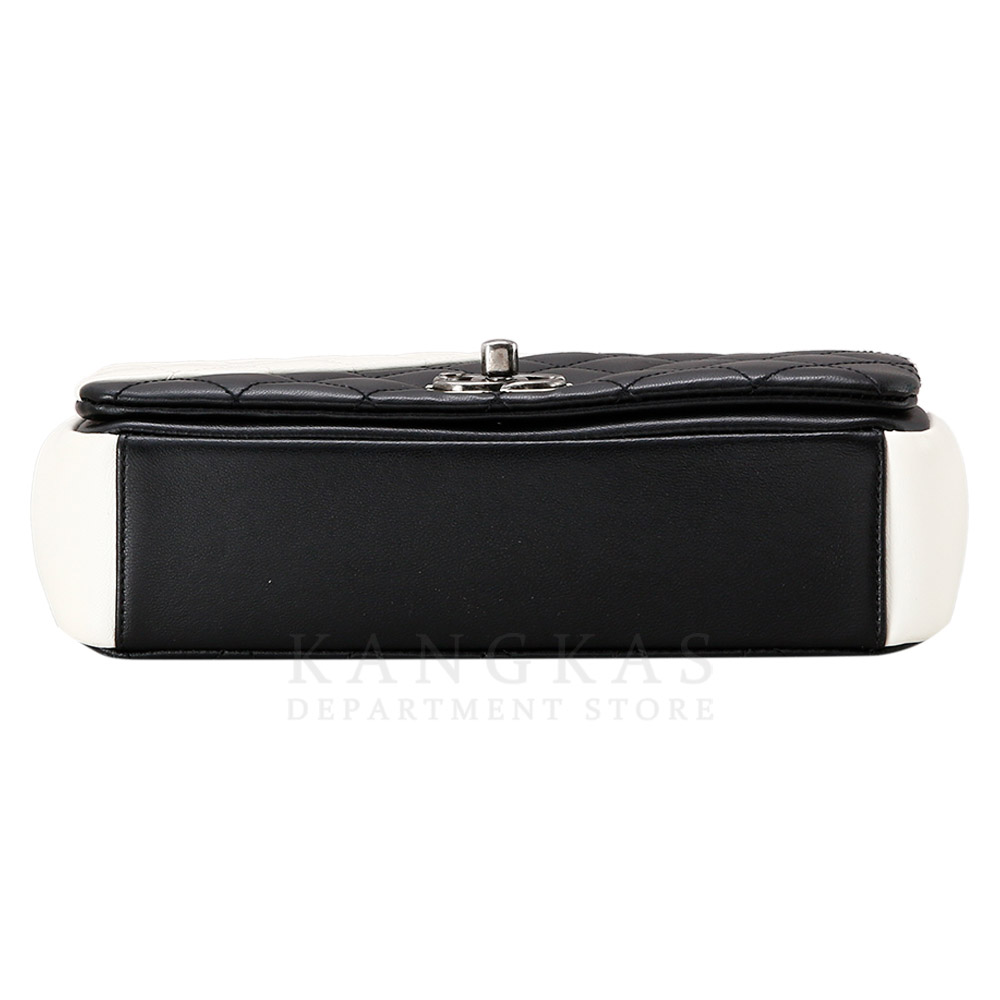 CHANEL(USED)샤넬 CC로고 시즌 체인 플랩백