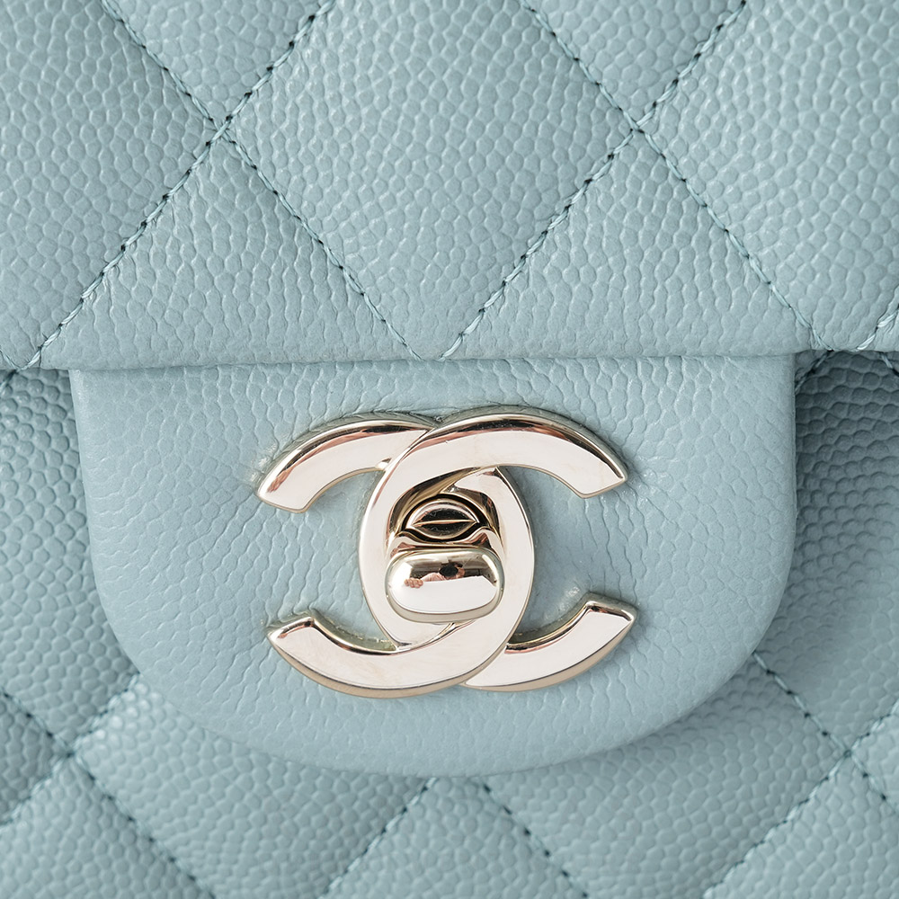 CHANEL(USED)샤넬 캐비어 클래식 미듐 플랩백