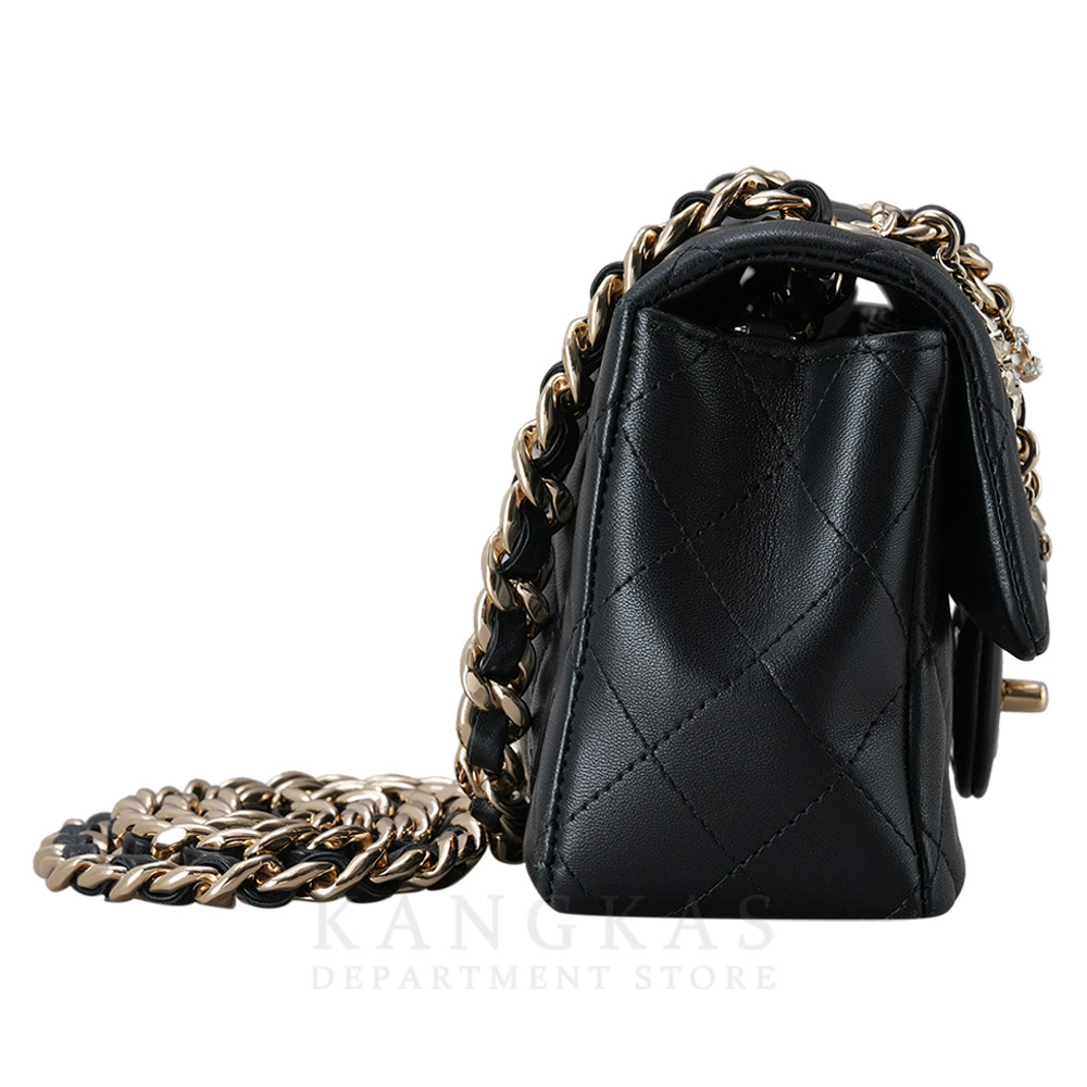 CHANEL(USED)샤넬 클래식 램스킨 참장식 플랩백