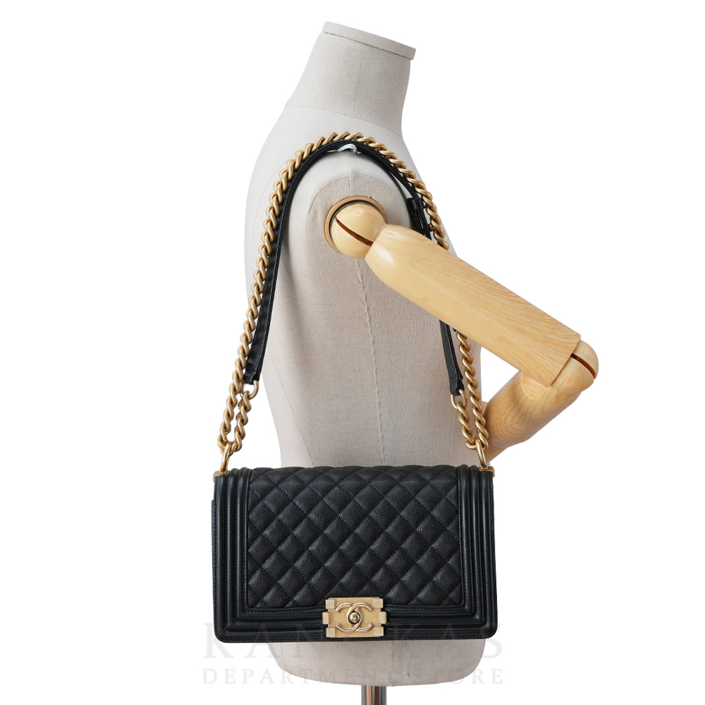 CHANEL(USED)샤넬 캐비어 보이샤넬 미듐 플랩백