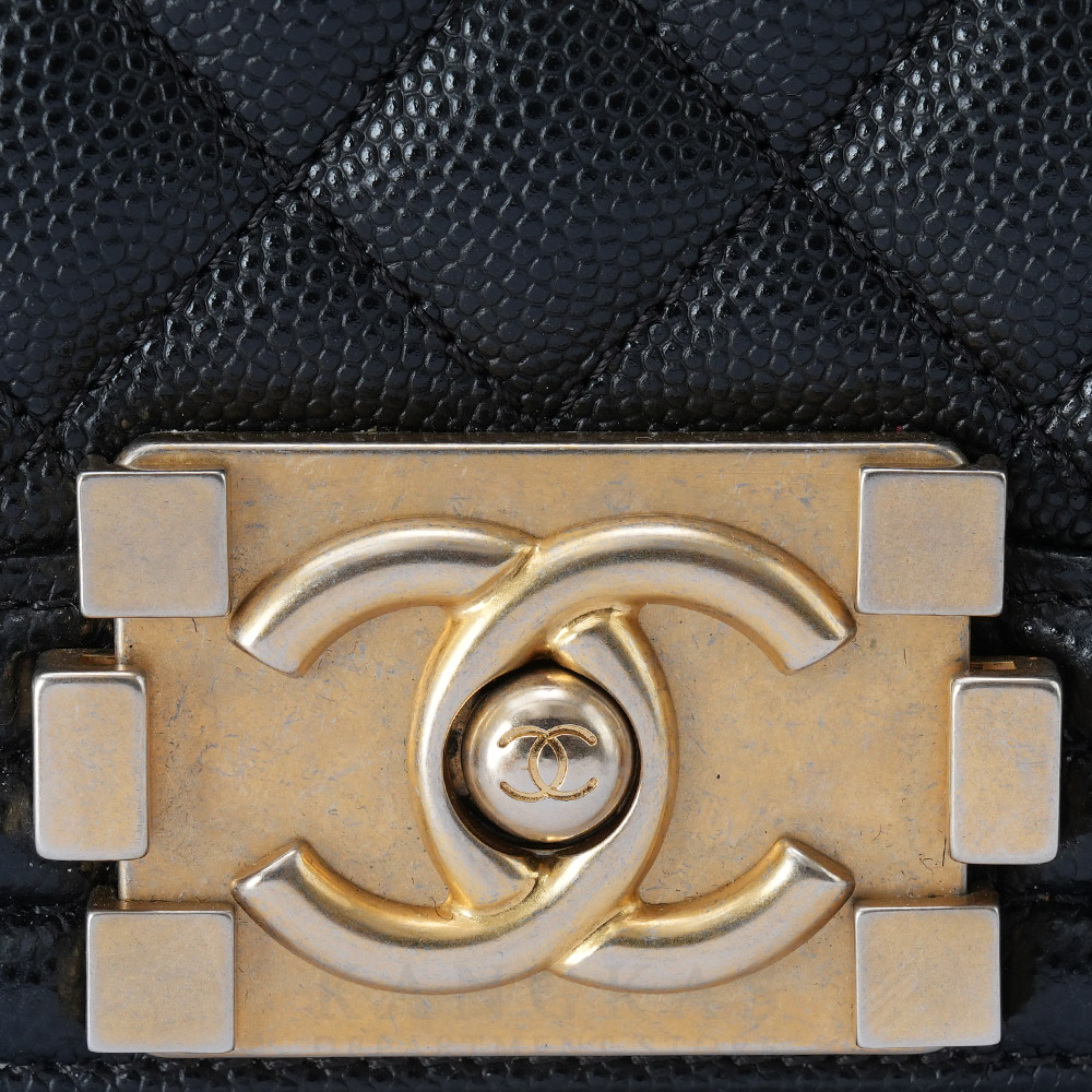 CHANEL(USED)샤넬 캐비어 보이샤넬 미듐 플랩백