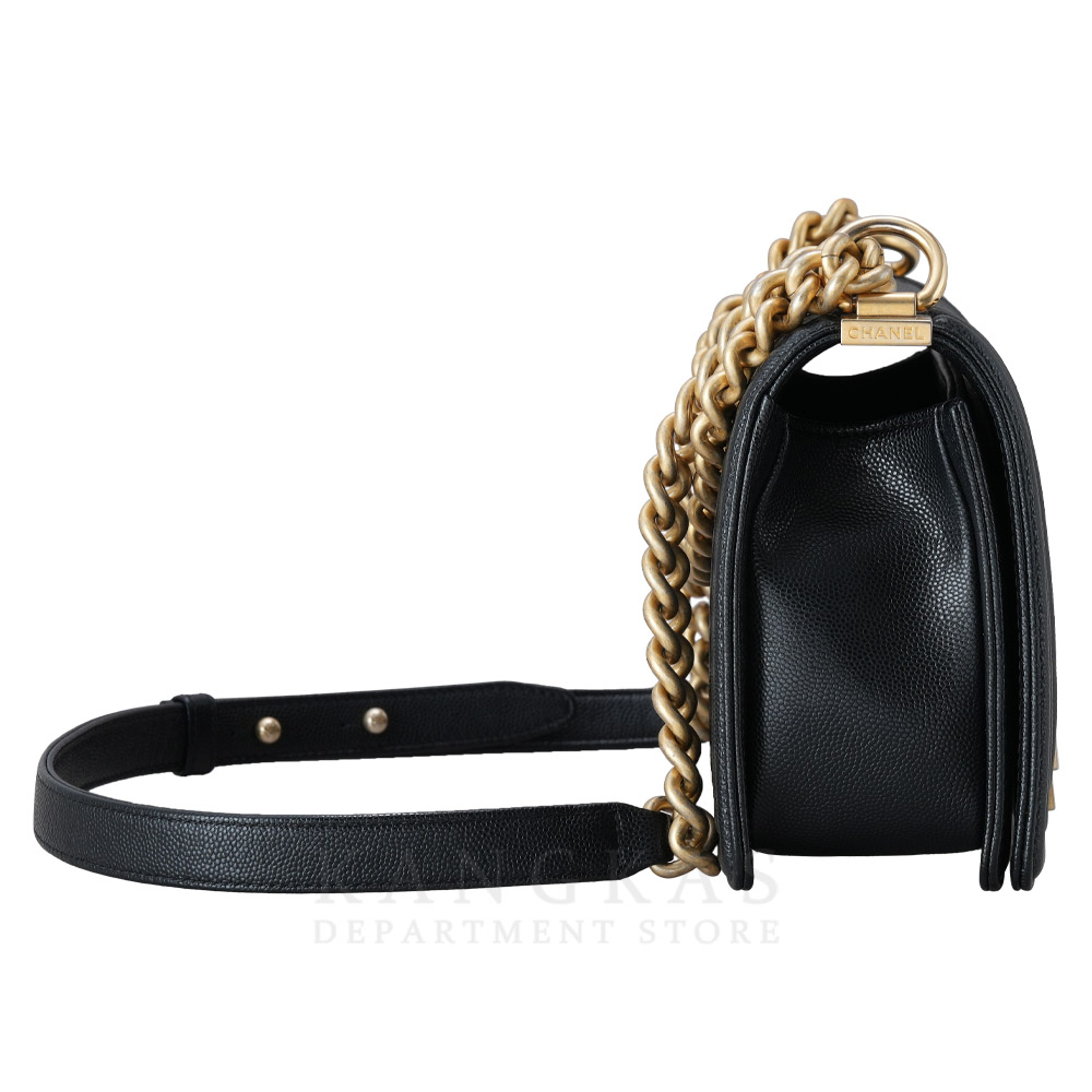 CHANEL(USED)샤넬 캐비어 보이샤넬 미듐 플랩백