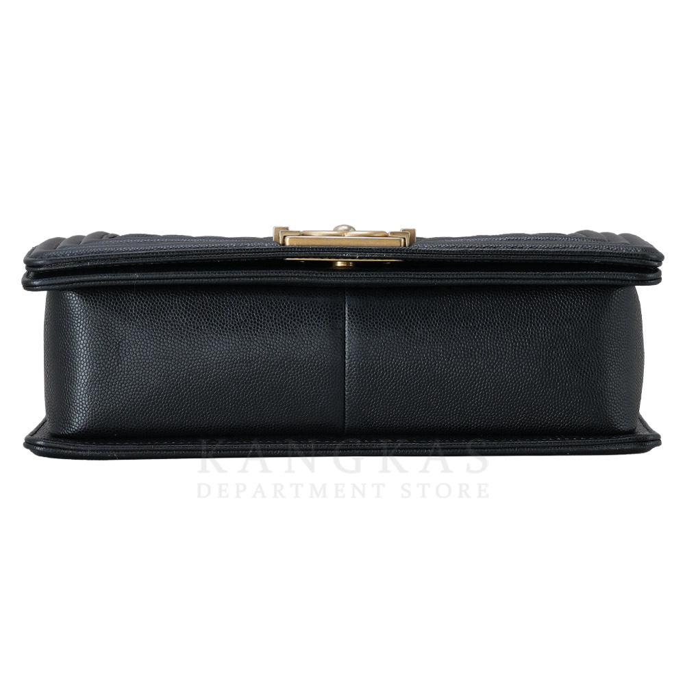 CHANEL(USED)샤넬 캐비어 보이샤넬 미듐 플랩백