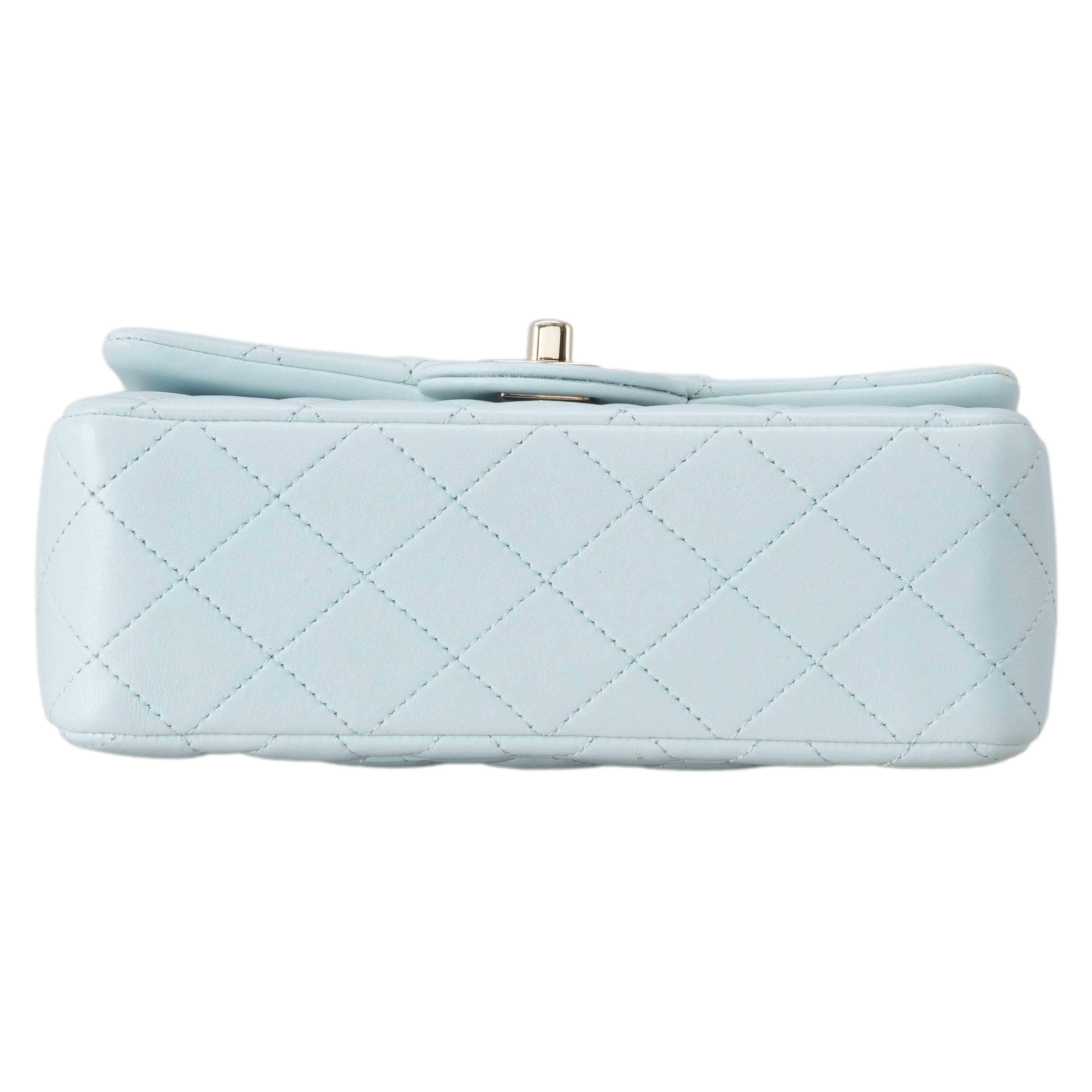 CHANEL(USED)샤넬 클래식 뉴미니 탑핸들