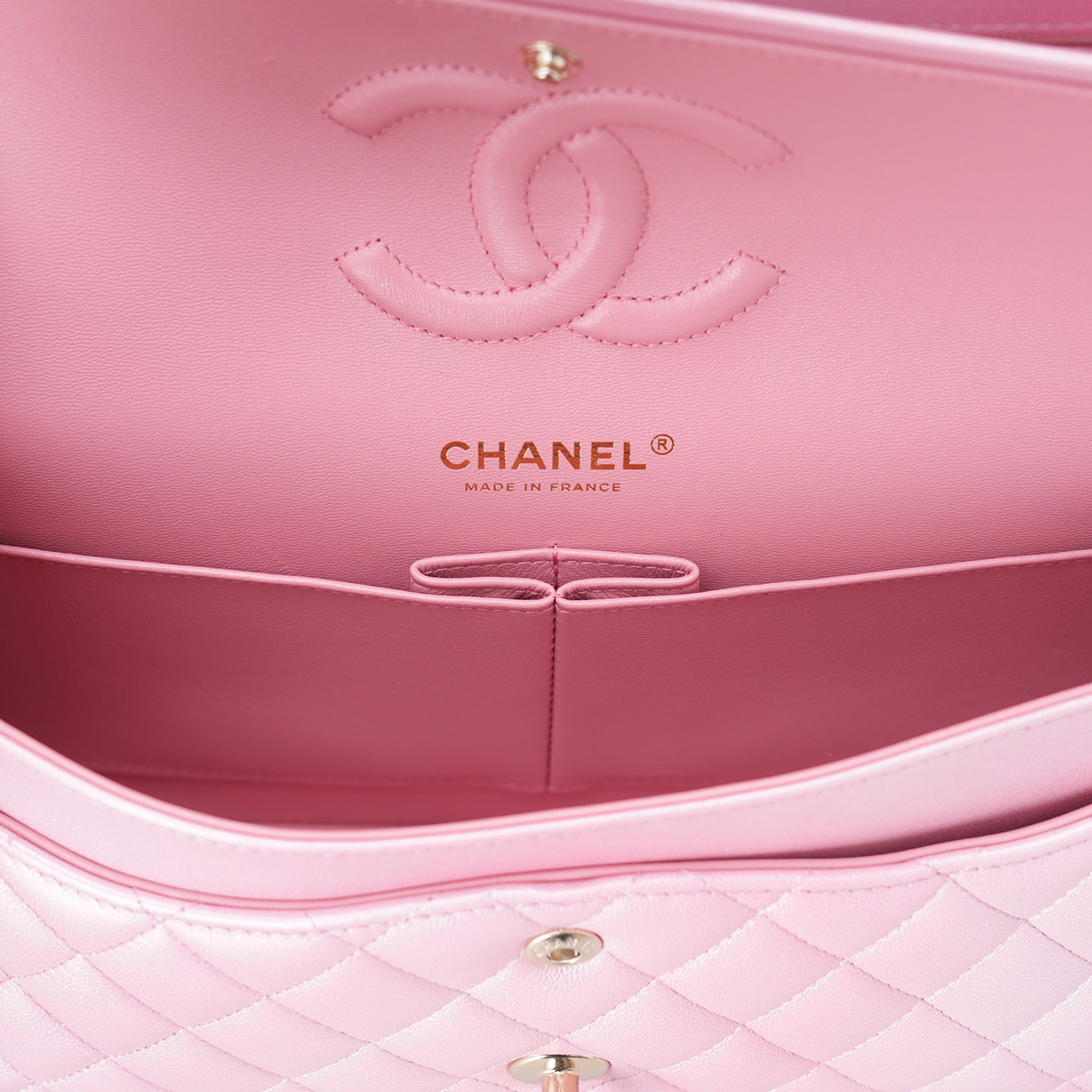 CHANEL(USED)샤넬 클래식 미듐 플랩백