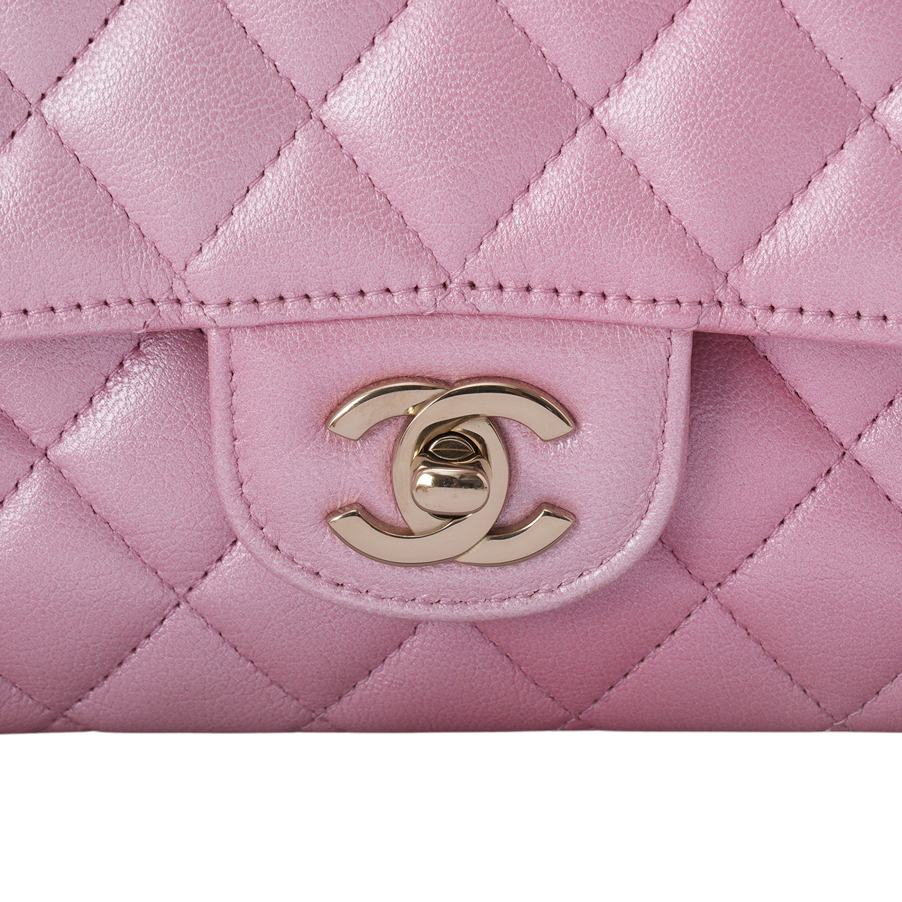 CHANEL(USED)샤넬 클래식 미듐 플랩백
