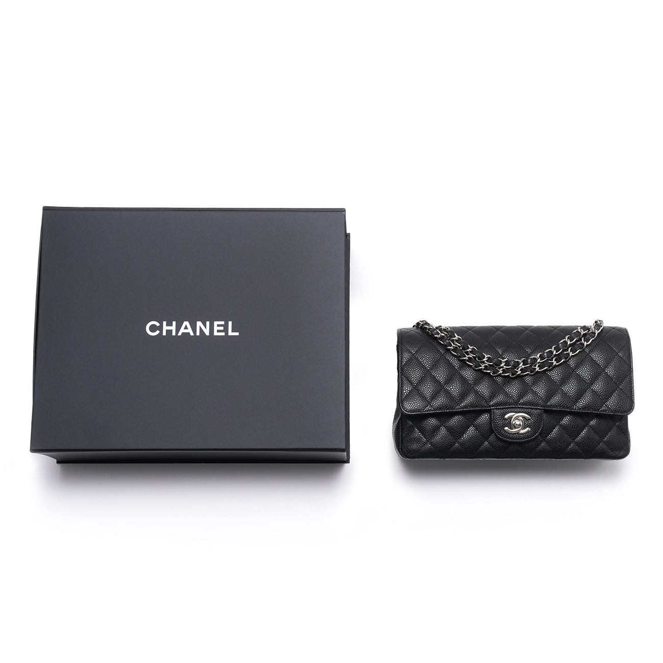 CHANEL(USED)샤넬 캐비어 클래식 미듐 플랩백