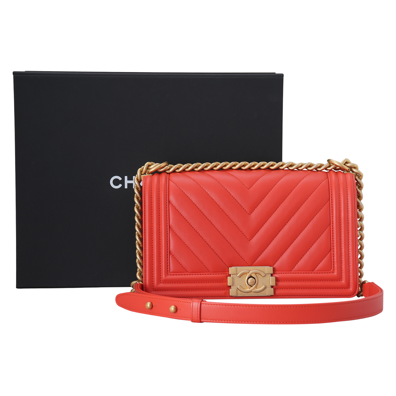 CHANEL(USED)샤넬 쉐브론 보이샤넬 미듐 플랩백