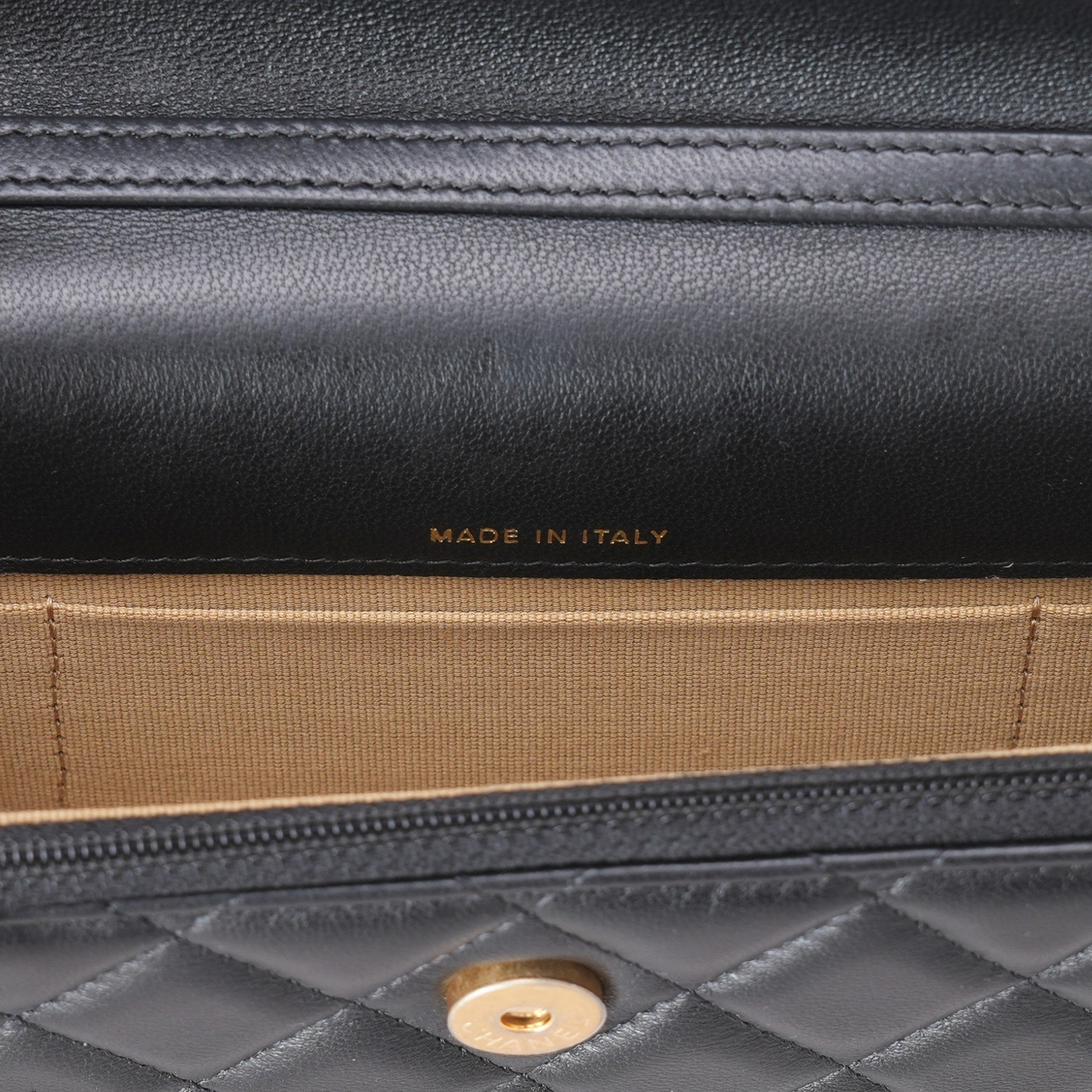 Chanel(USED)샤넬 램스킨 클래식 미듐 플랩백
