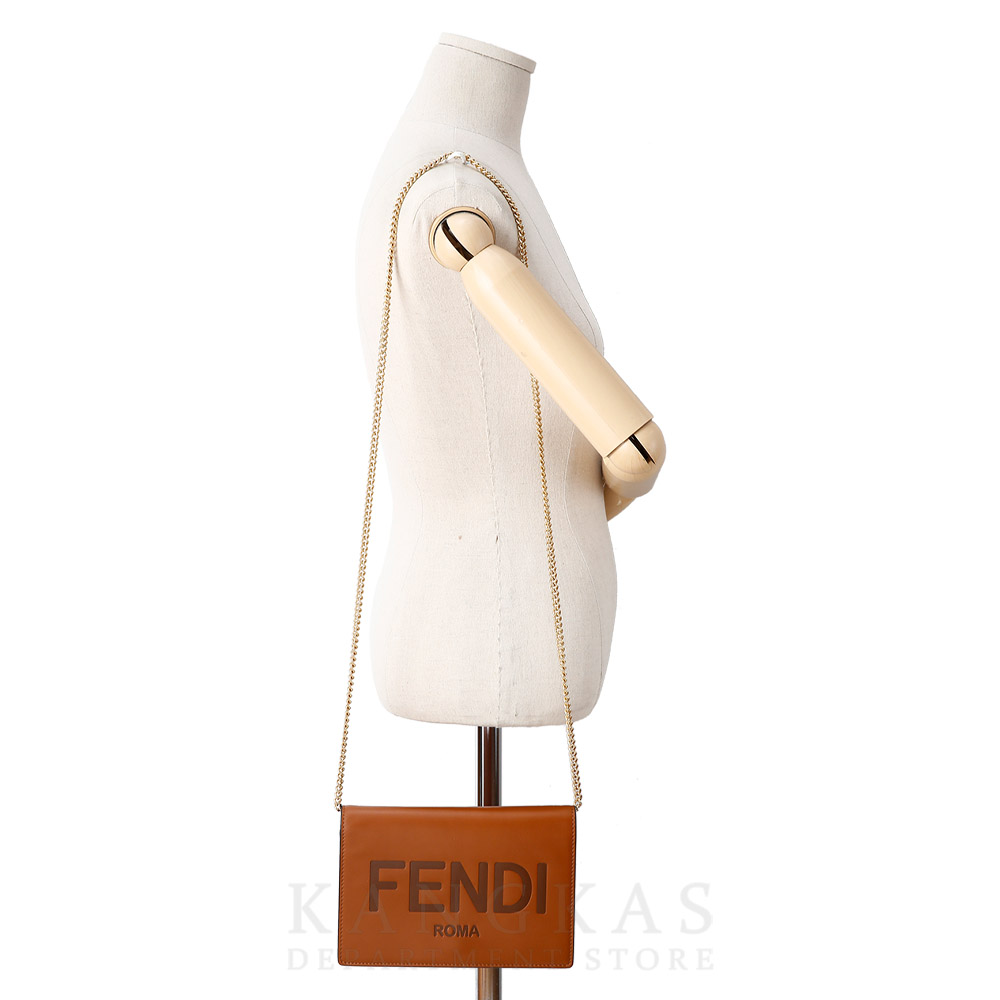 FENDI(USED)펜디 엠보스 로고 체인 숄더백
