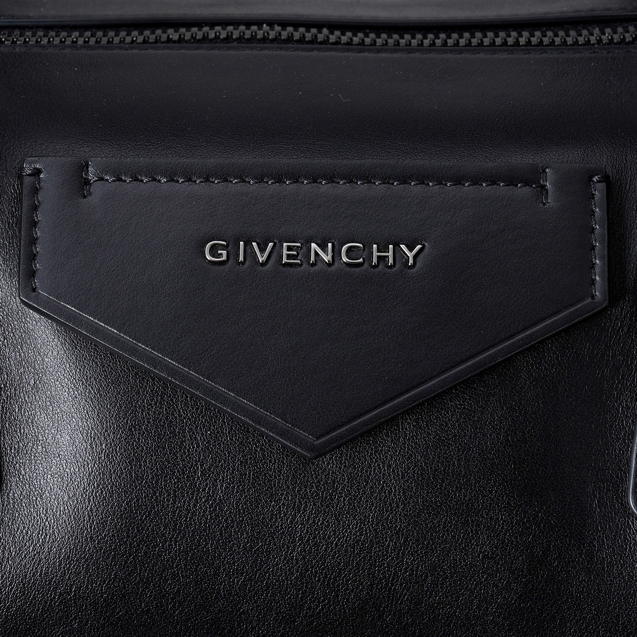 GIVENCHY(USED)지방시 안티고나 소프트 미듐