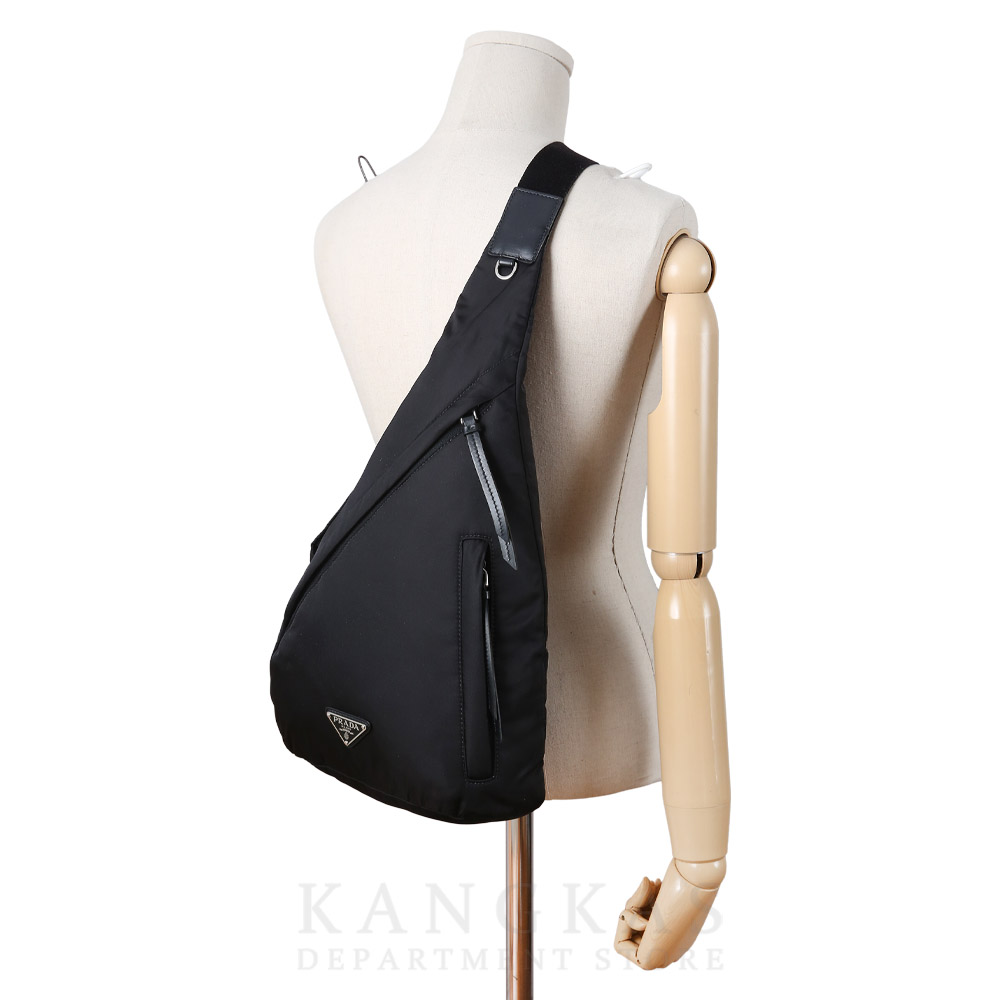 PRADA(USED)프라다 2VZ092 리나일론 슬링백