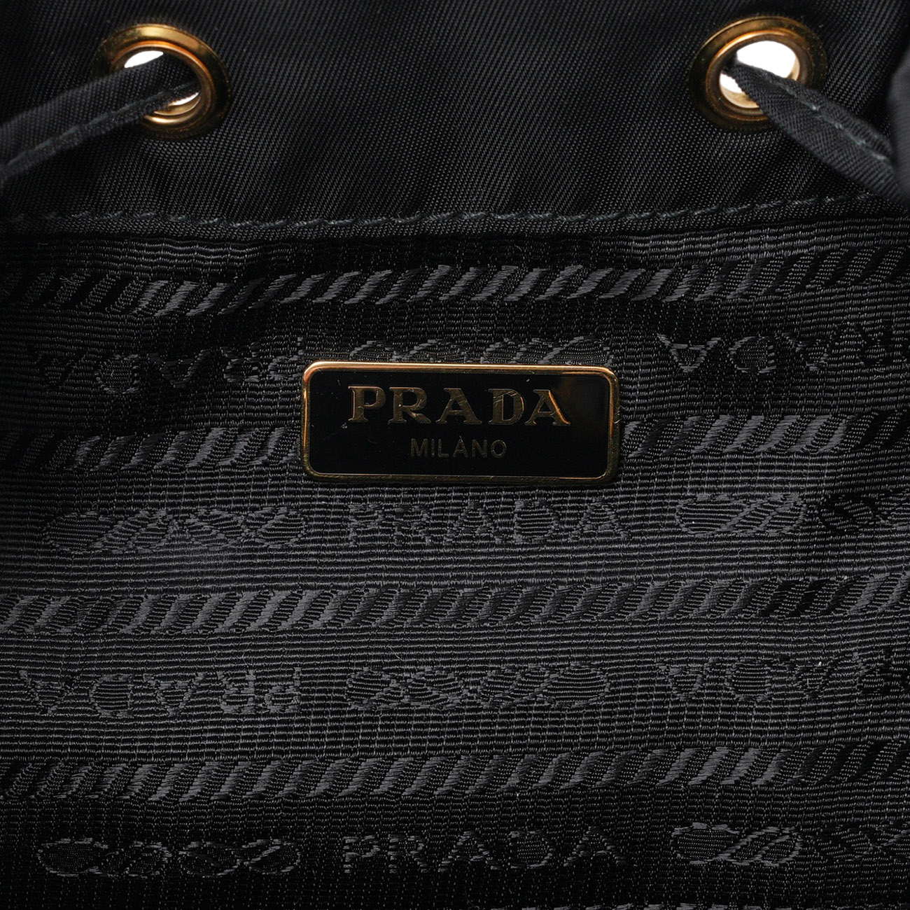 PRADA(USED)프라다 1BH038 리나일론 버킷백