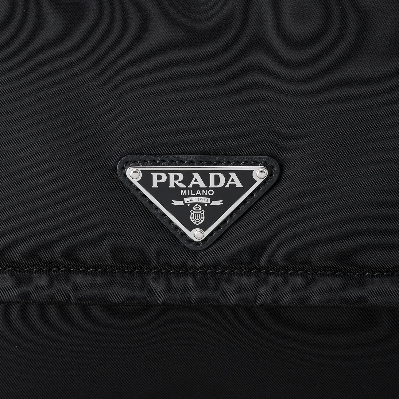 PRADA(USED)프라다 리나일론 메신저백