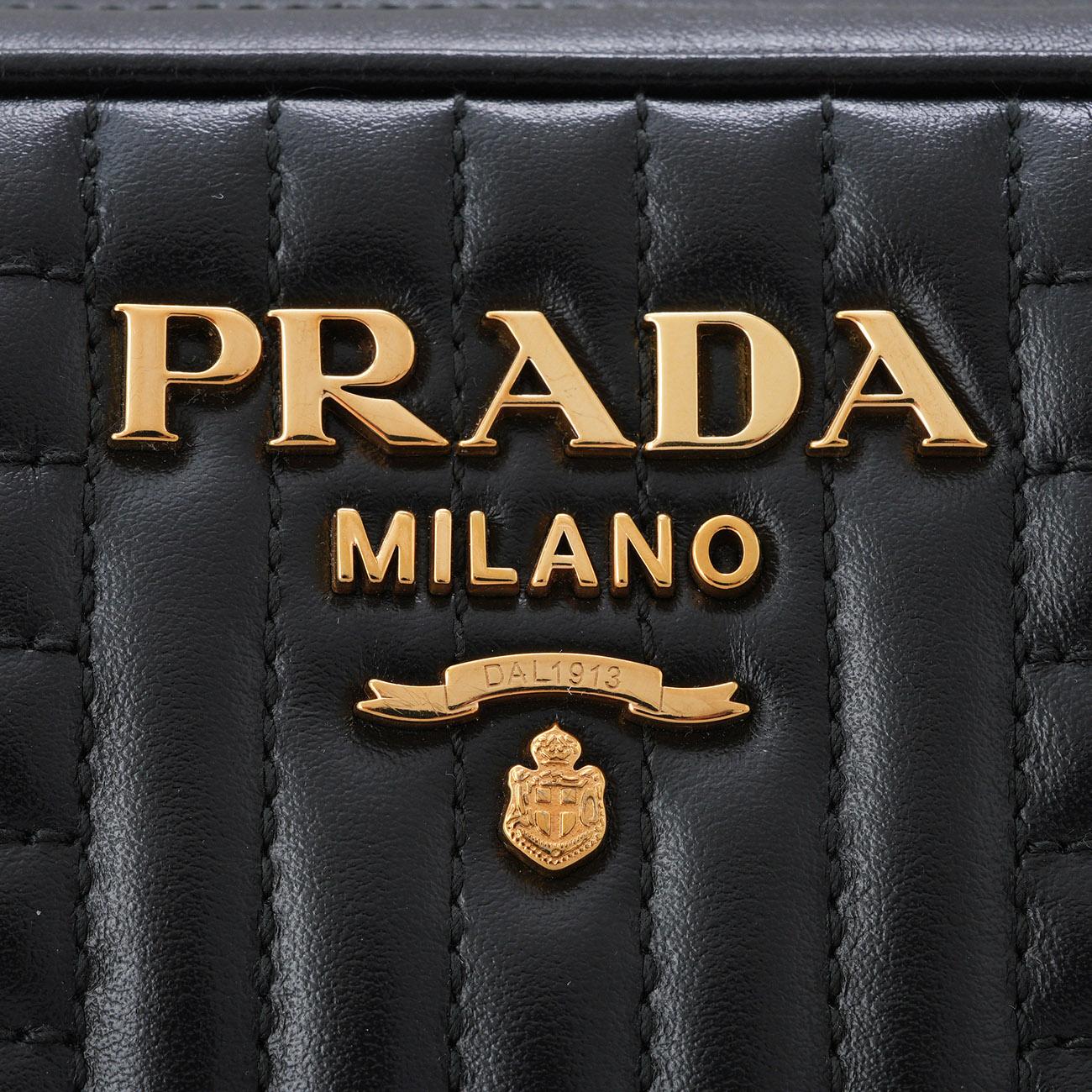 PRADA(USED)프라다 다이어그램 카메라백