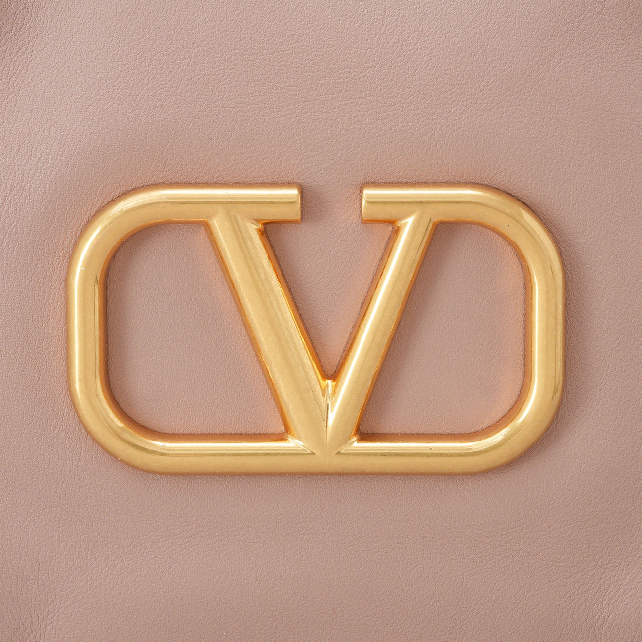 VALENTINO(USED)발렌티노 락스터드 테슬 레더 버킷백