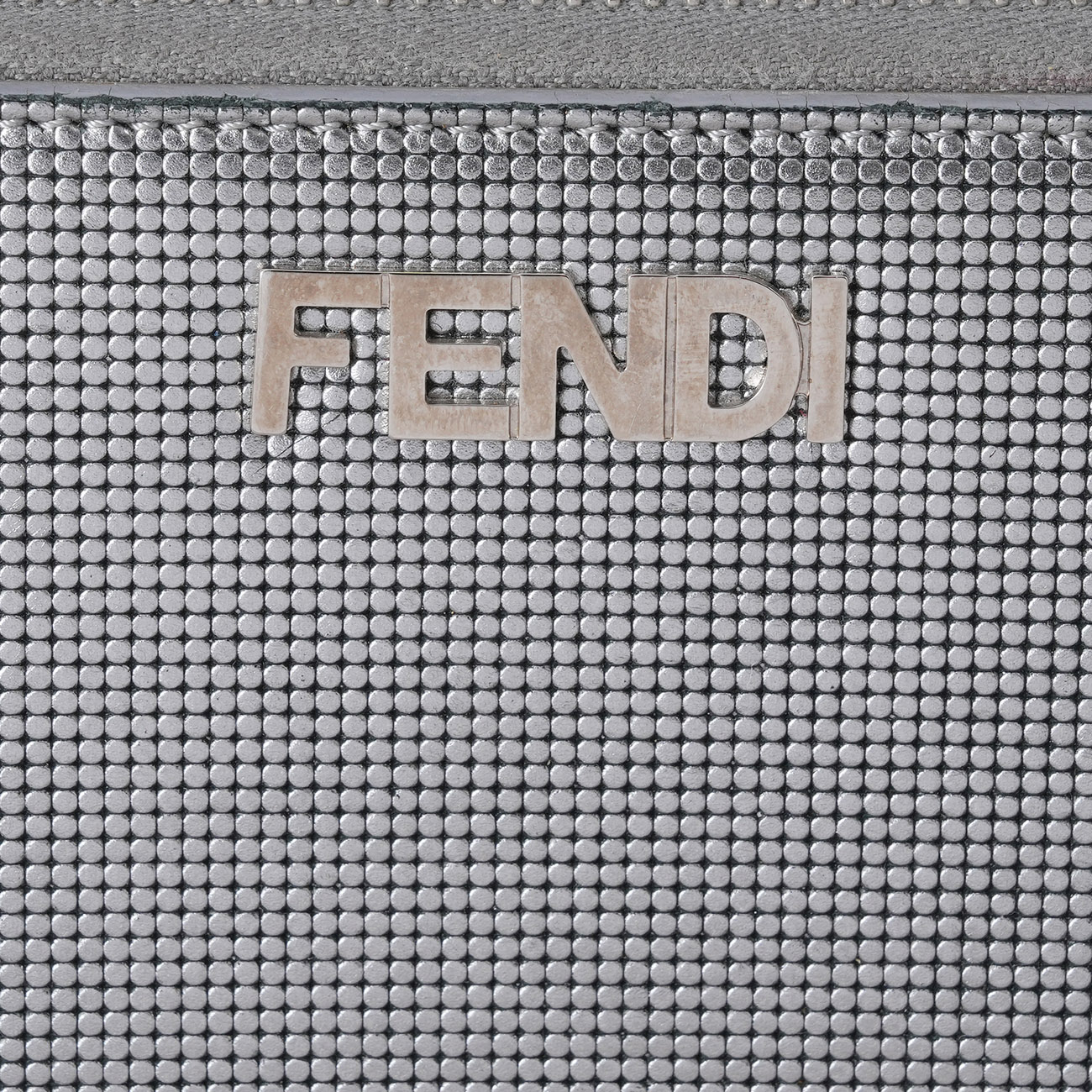 FENDI(USED)펜디 8M0024 지퍼 장지갑